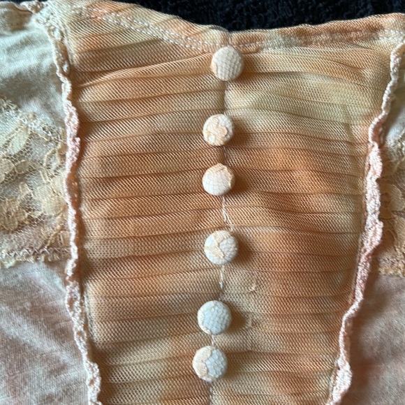 Delicate free people tube top - Picture 2 of 4